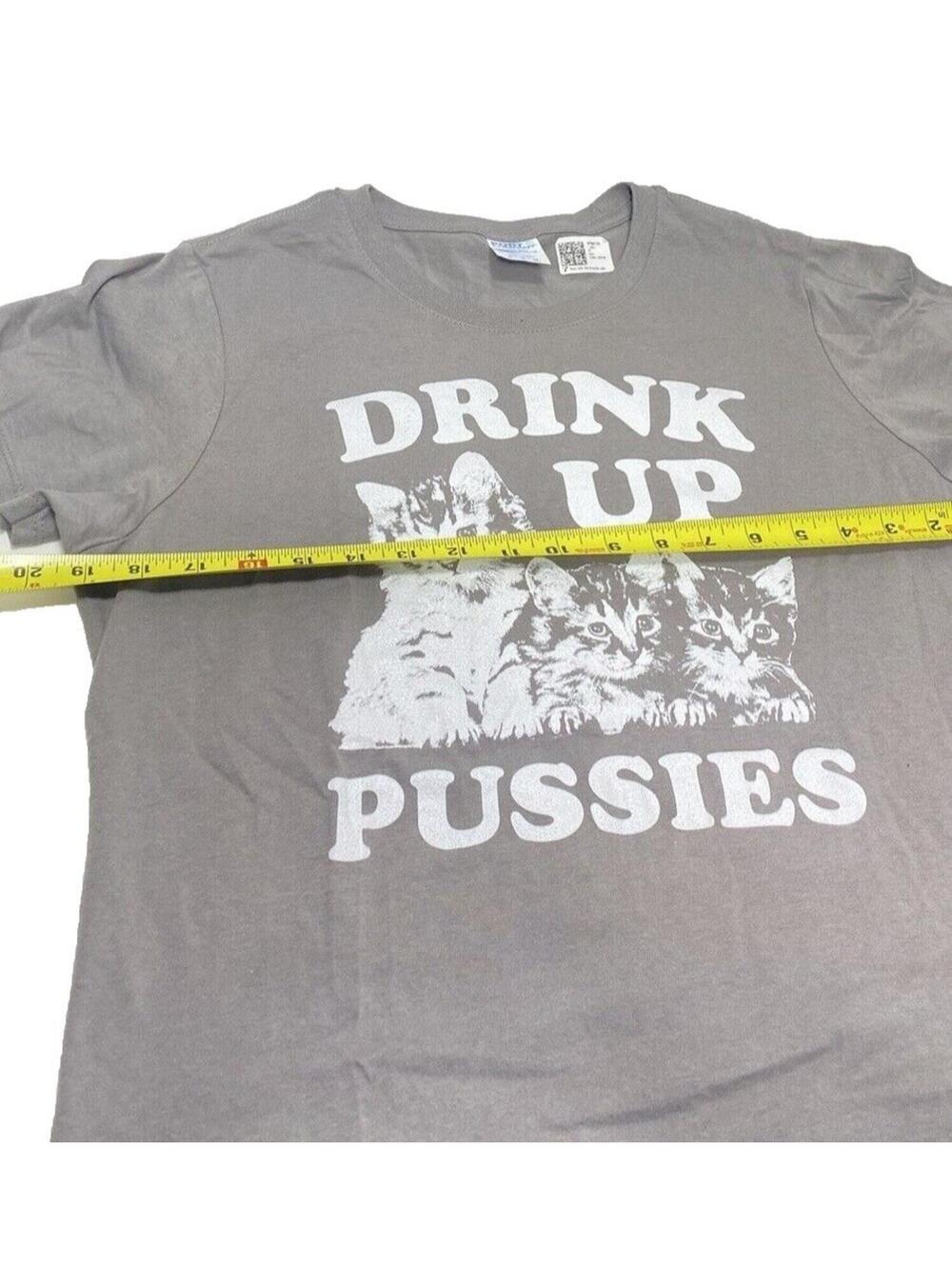 Women’s Medium “Drink Up” Funny Cat Graphic T-Shirt New Casual Top - Picture 5 of 7